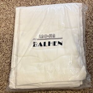 White LAO-JIN BALHEN Bedding Set- Brand New Full Set